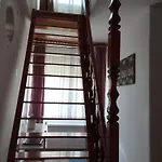 Nyaraló Krezo Ház *