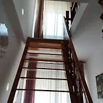 Krezo Ház *