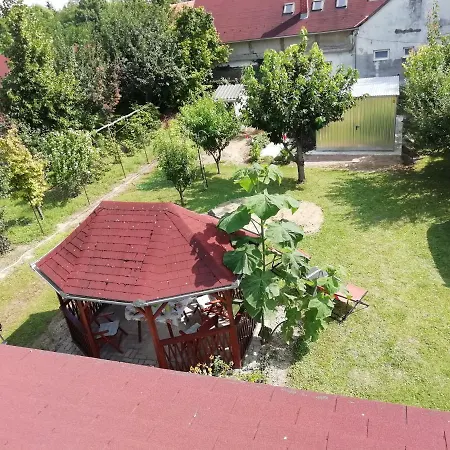Krezo Haz Ferienhaus Gyenesdiás