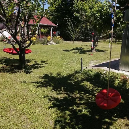 Casa de Férias Krezo Ház Gyenesdiás