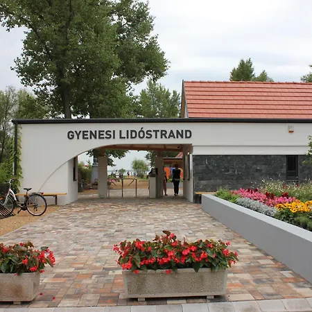 Krezo Haz * Gyenesdiás