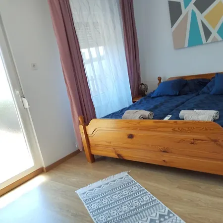 Krezo Haz Gyenesdiás