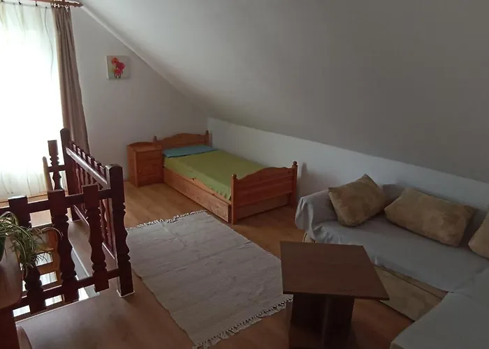 Hébergement de vacances Krezo Haz